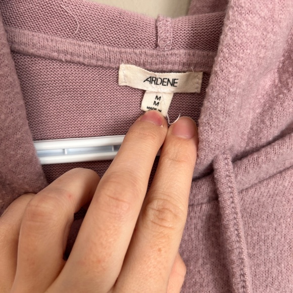 Cropped Sweater - Picture 4 of 4